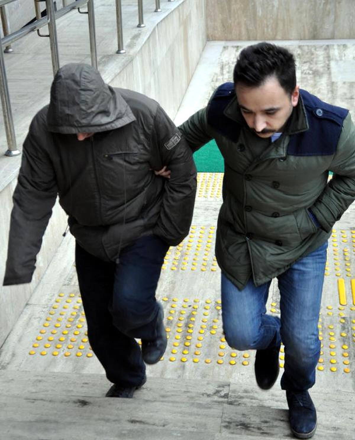 Zonguldak\'ta Fetö Şüphelisi 9 Kişi Adliyede