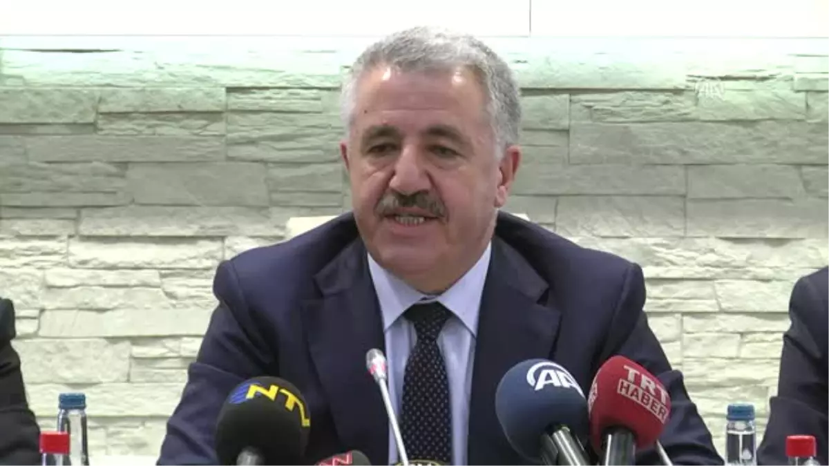 Bakan Arslan: "Köprünün Geçiş Ücreti 15 Euro Olacak"