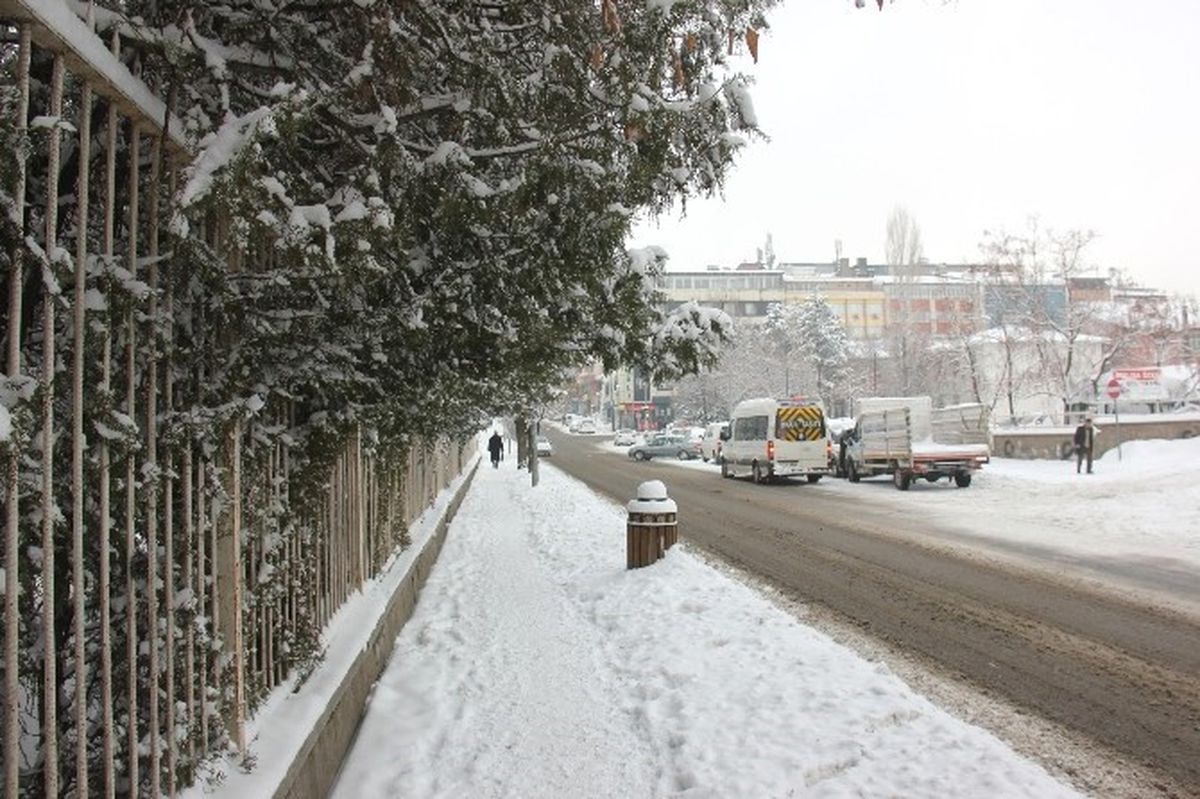 Bingöl\'de 278 Köy Yolu Kapandı
