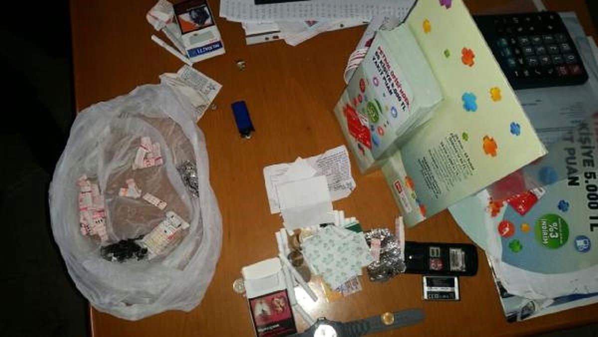 Çamaşırından 40 Gram Eroin Çıktı