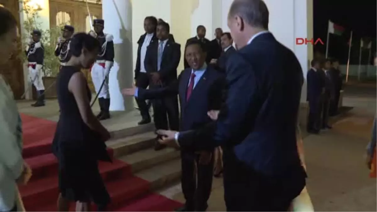 Cumhurbaşkanı Erdoğan\'a Madagaskar Devlet Yüksek Nişanı Tevcih Edildi