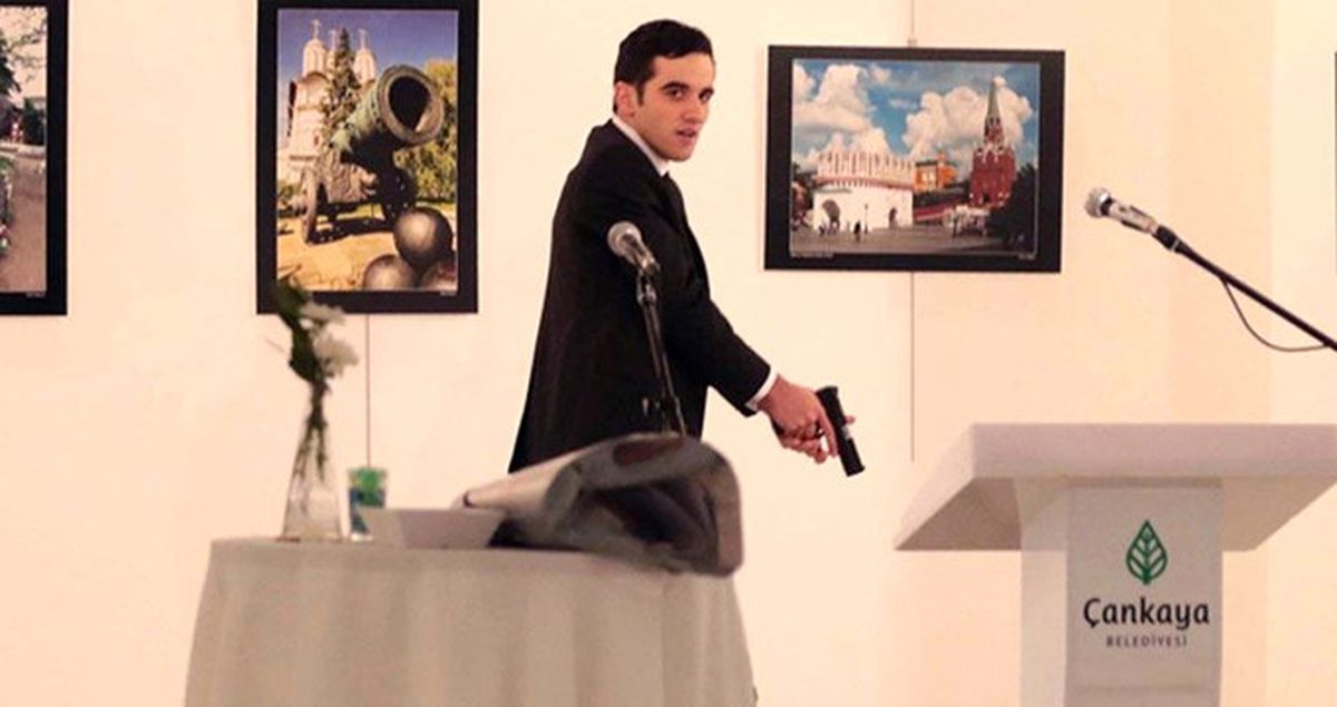 FETÖ'cüler Suikastçıyı Böyle Motive Etmiş: Hızlı Silah Çekiyorsun Yaparsın!