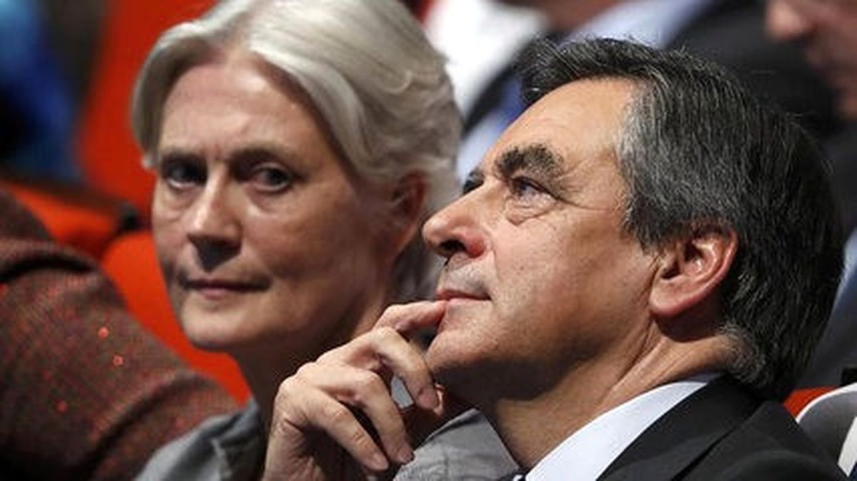 Fransa\'da Merkez Sağın Cumhurbaşkanı Adayı Fillon Eşinin İşinden Dolayı Savcıların Hedefinde