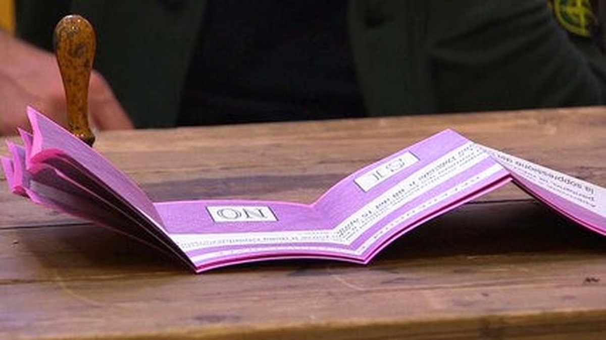 İtalya Anayasa Mahkemesi Yeni Seçim Yasasının En Önemli Maddesini İptal Etti