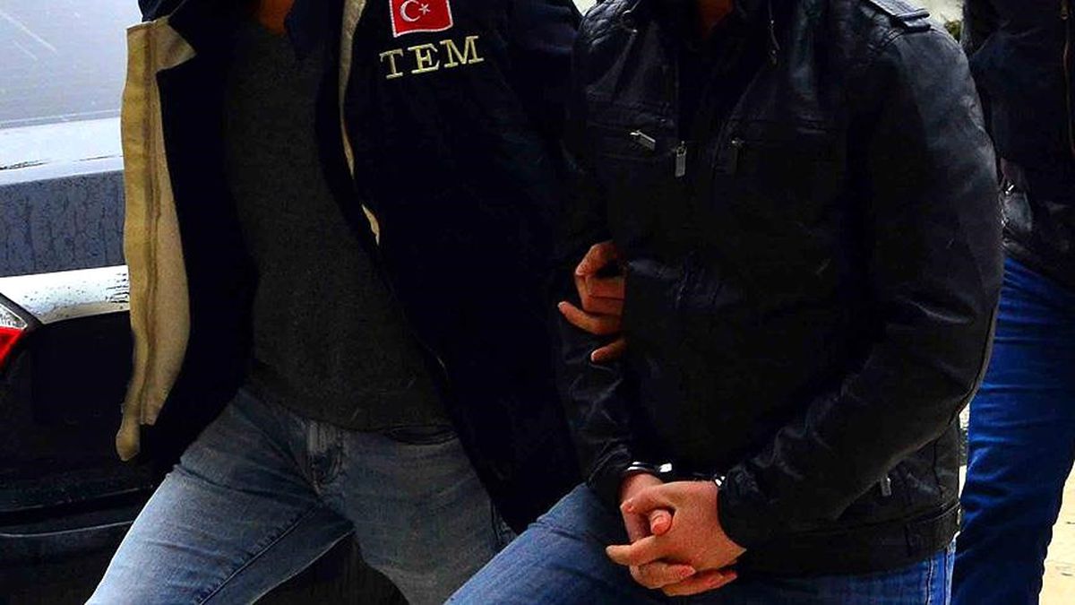 İzmir\'de Terör Operasyonu: 6 Gözaltı