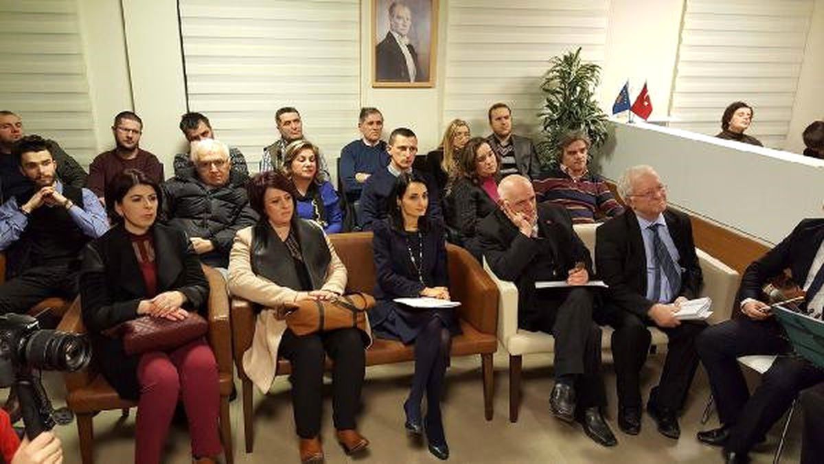 Nazım Hikmet, Kosova\'daki Türk Başkonsolosluğu\'nda Anıldı