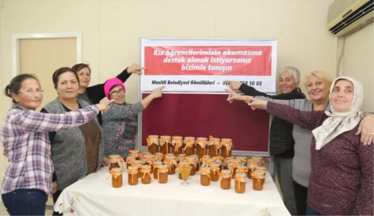 Reçel Satıp Kız Çocuklarına Destek Olacaklar