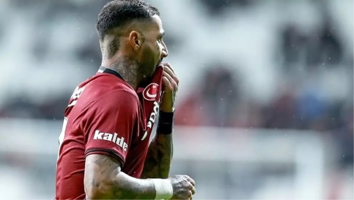 Ricardo Quaresma İmzayı Atıyor