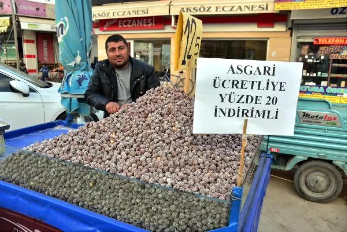 Seyyar Satıcıdan Asgari Ücretliye Yüzde 20 İndirim