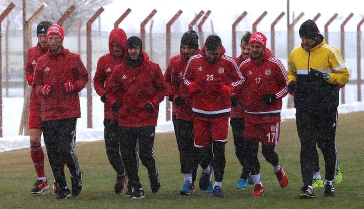 Sivasspor Teknik Direktörü Bakkal: Hedefimiz Tüm Maçları Kazanmak