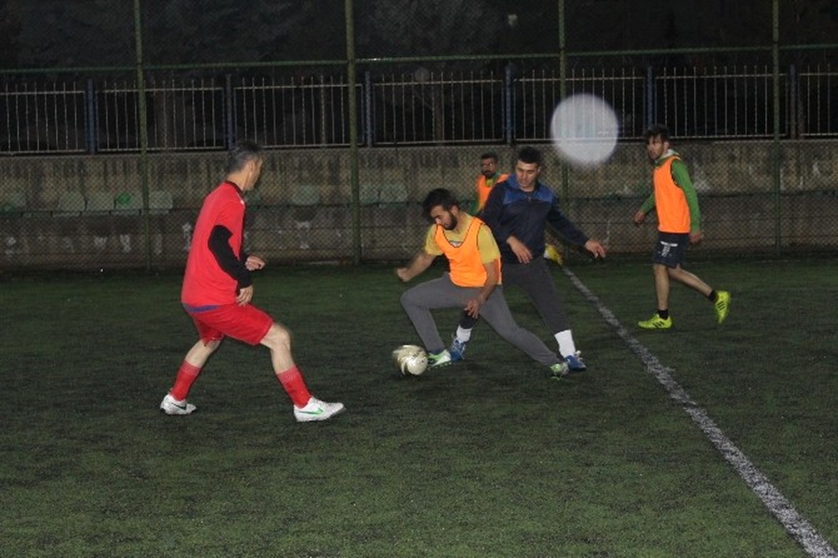 Taraftarlar ile Emniyet Mensupları Yenişemedi