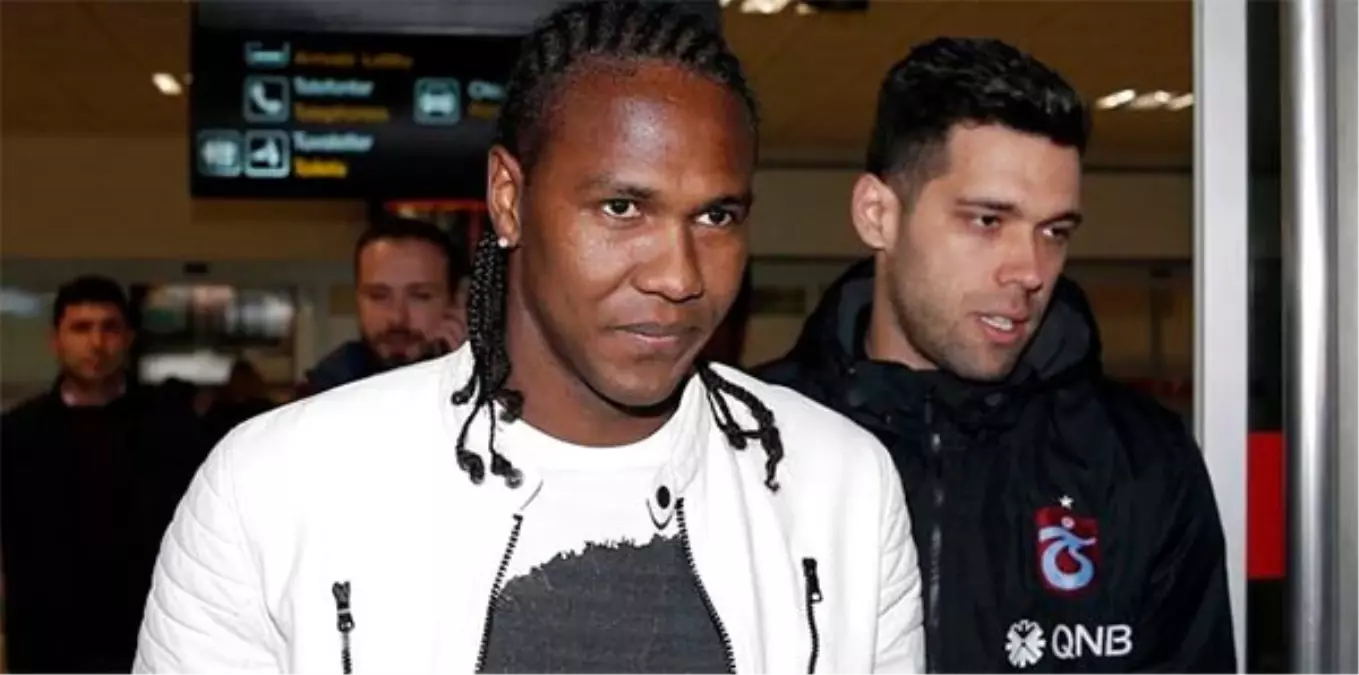 Trabzonspor\'un Yeni Forveti Rodallega, Trabzon\'a Geldi