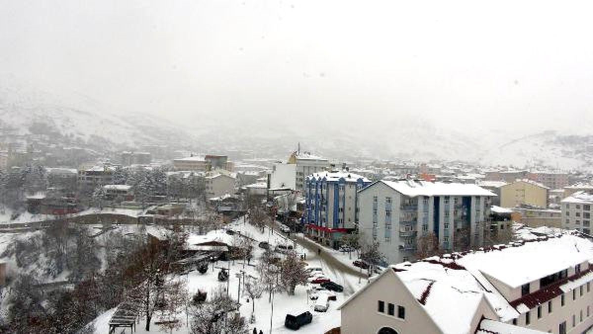 Tunceli\'de 300 Köy Yolu Kardan Kapandı