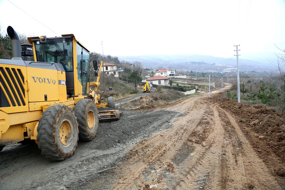 Yol Genişletme Çalışmaları Devam Ediyor