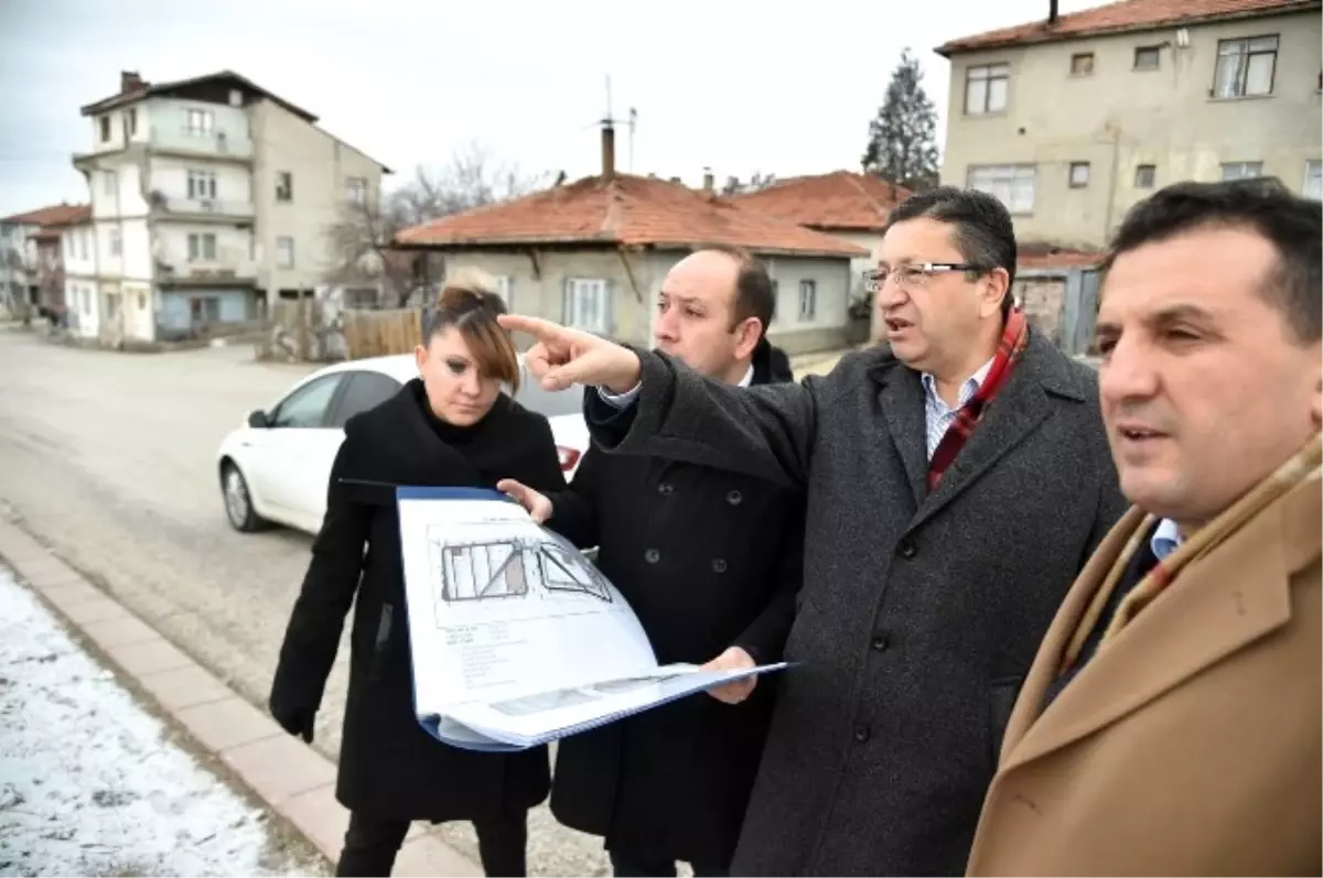 Başkan Tiryaki Yapımına Başlanacak Park Alanlarını Gezdi