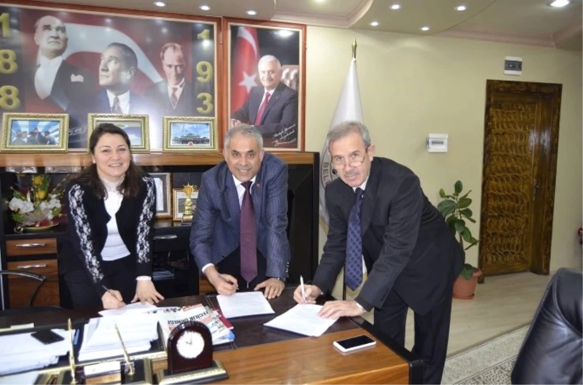 Bayırköy Belediyesi\'yle Hizmet-İş Sendikası Arasında İş Sözleşmesi İmzalandı