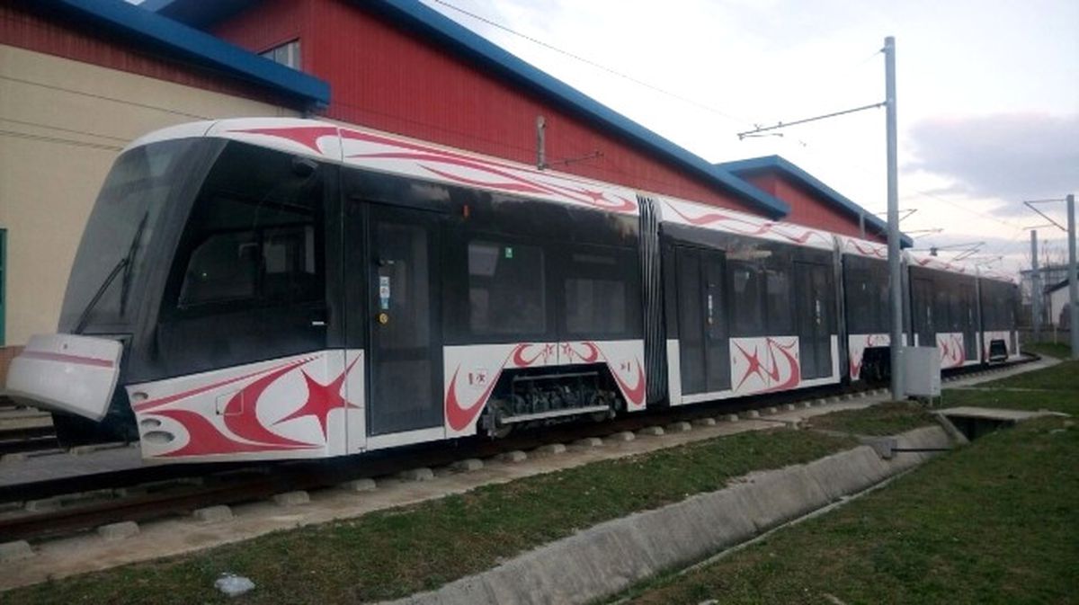 Beşinci Yerli Tramvay Raya İndi