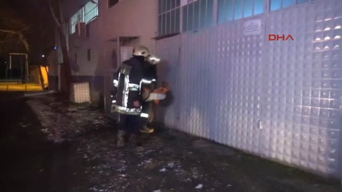 Bursa Tekstil Fabrikasında Işçiler Çalışırken Yangın Çıktı