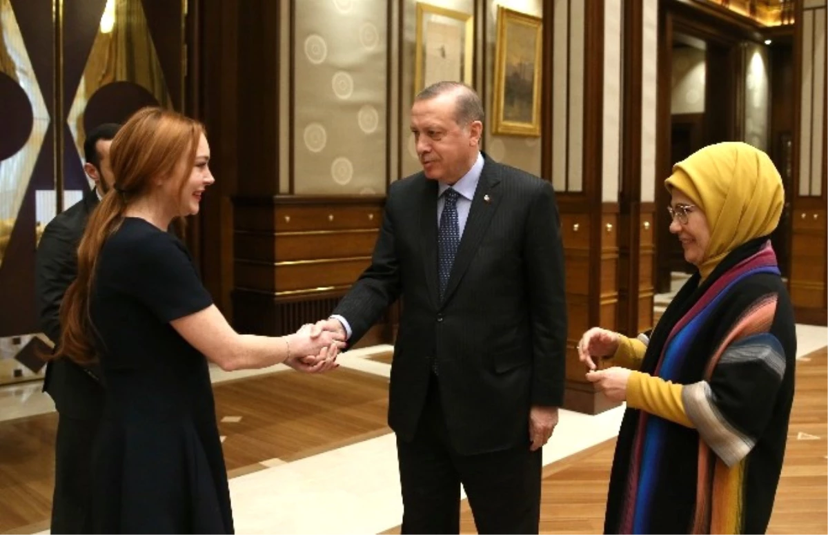 Cumhurbaşkanı Erdoğan, ABD\'li Ünlü Oyuncu Lindsay Lohan\'ı Kabul Etti