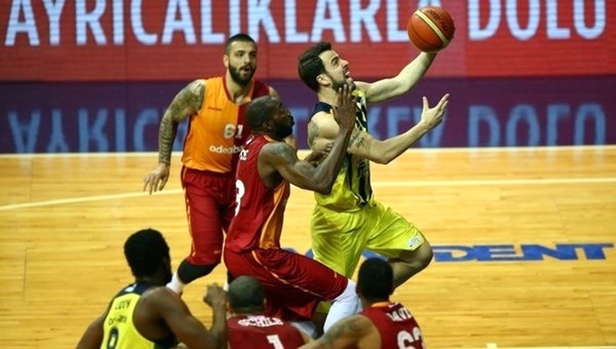 Fenerbahçe - Galatasaray Odeabank Maçı Saat Kaçta, Hangi Kanalda? (Canlı İzle)