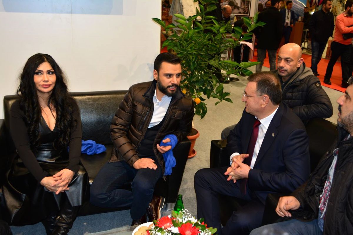 HBB\'nin Emıtt 2017\'Deki Standına Ünlü Sanatçılardan Yoğun İlgi