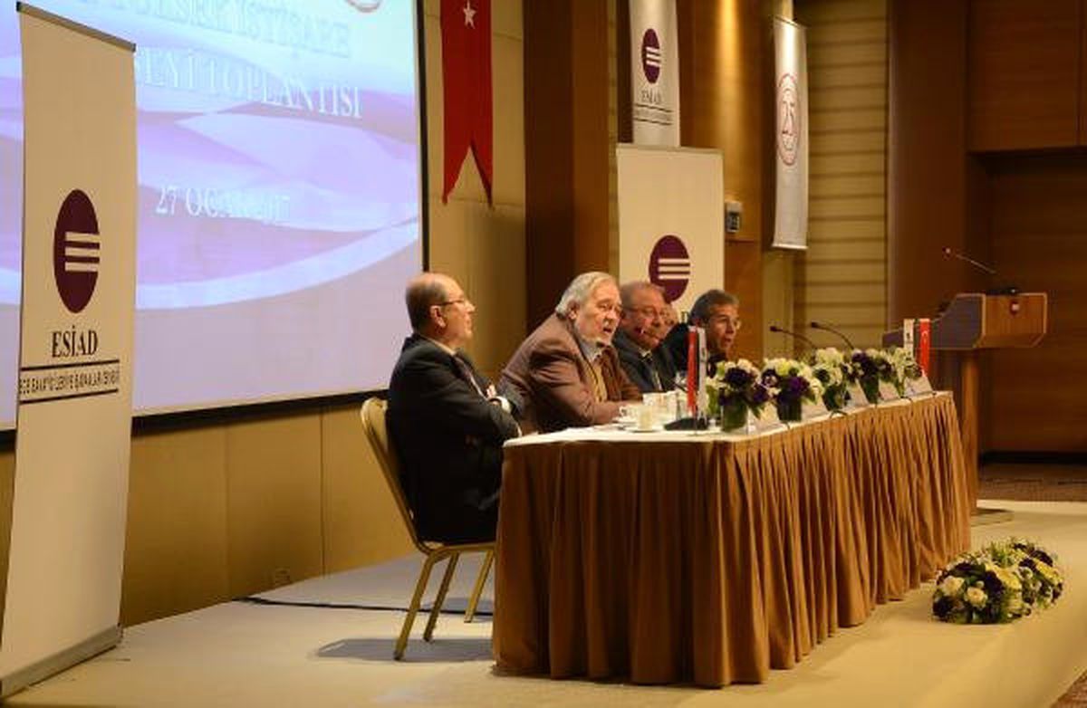İlber Ortaylı, Egeli Sanayicilere Ortadoğu\'yu Anlattı