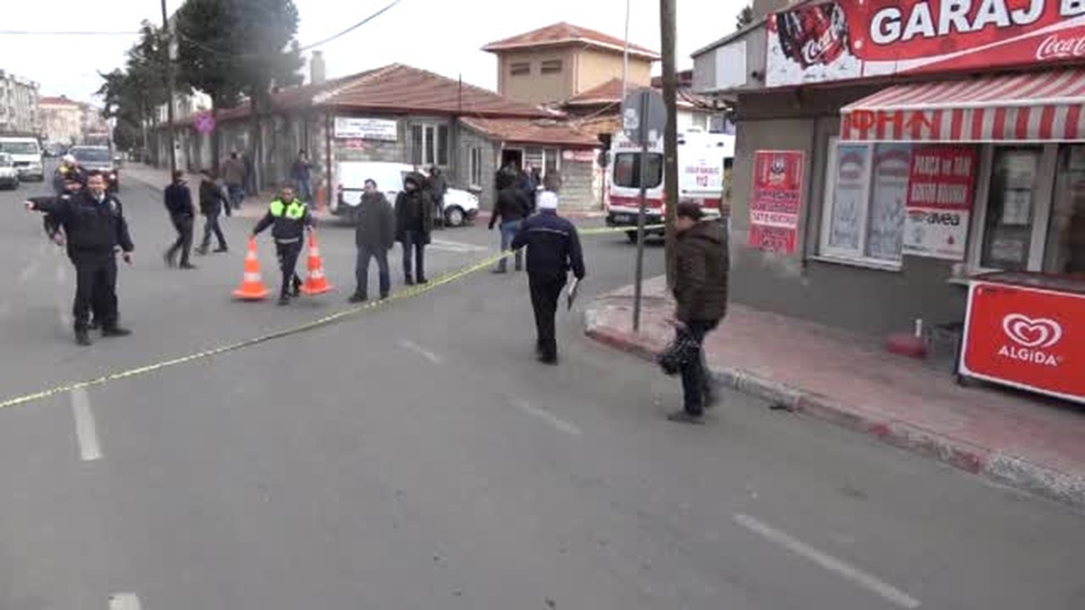 Kırklareli Tartıştığı Adamı Bacaklarından Vurup Yaraladı