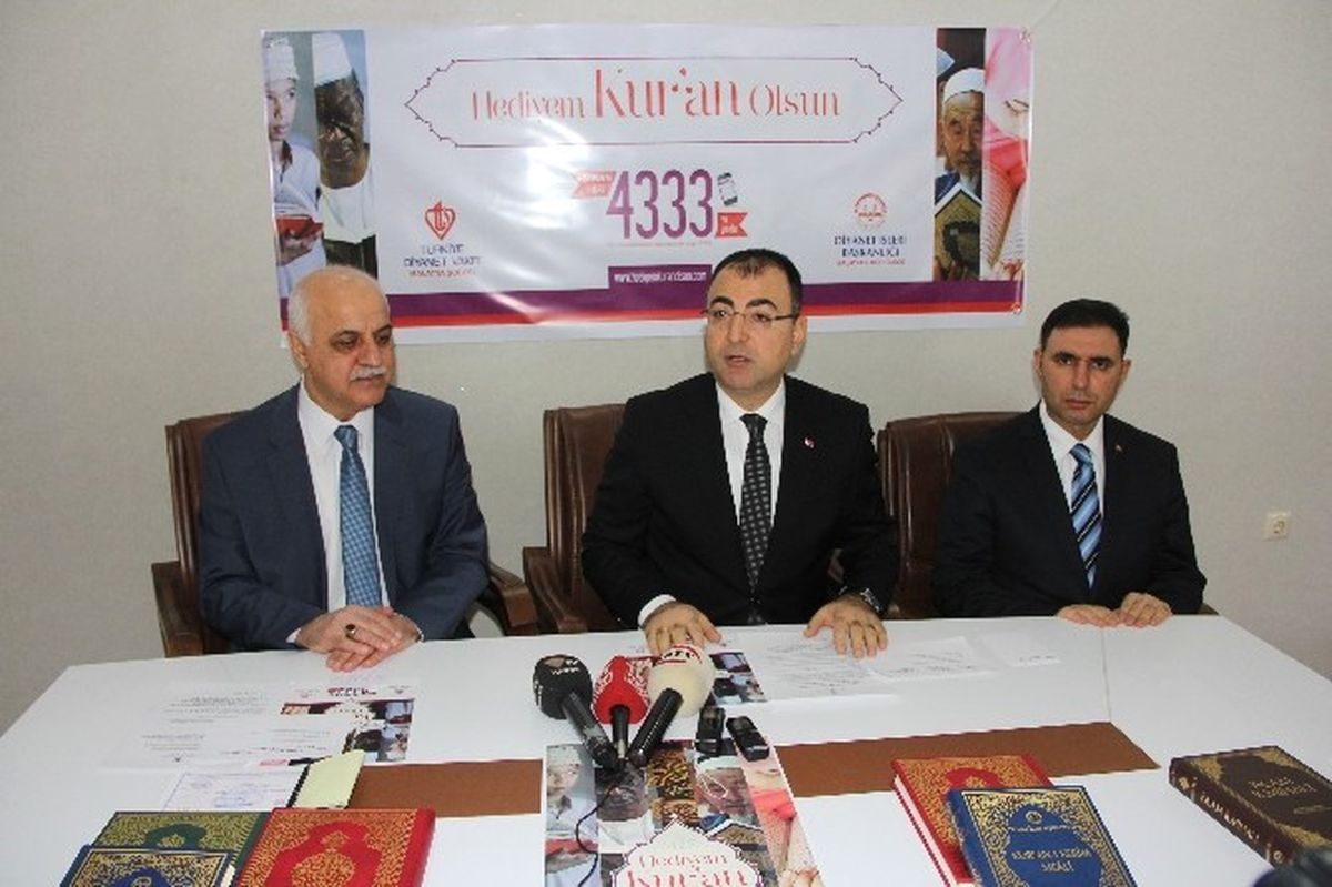 Malatya\'da \'Hediyem Kur\'an Olsun\' Kampanyasının Startı Verildi