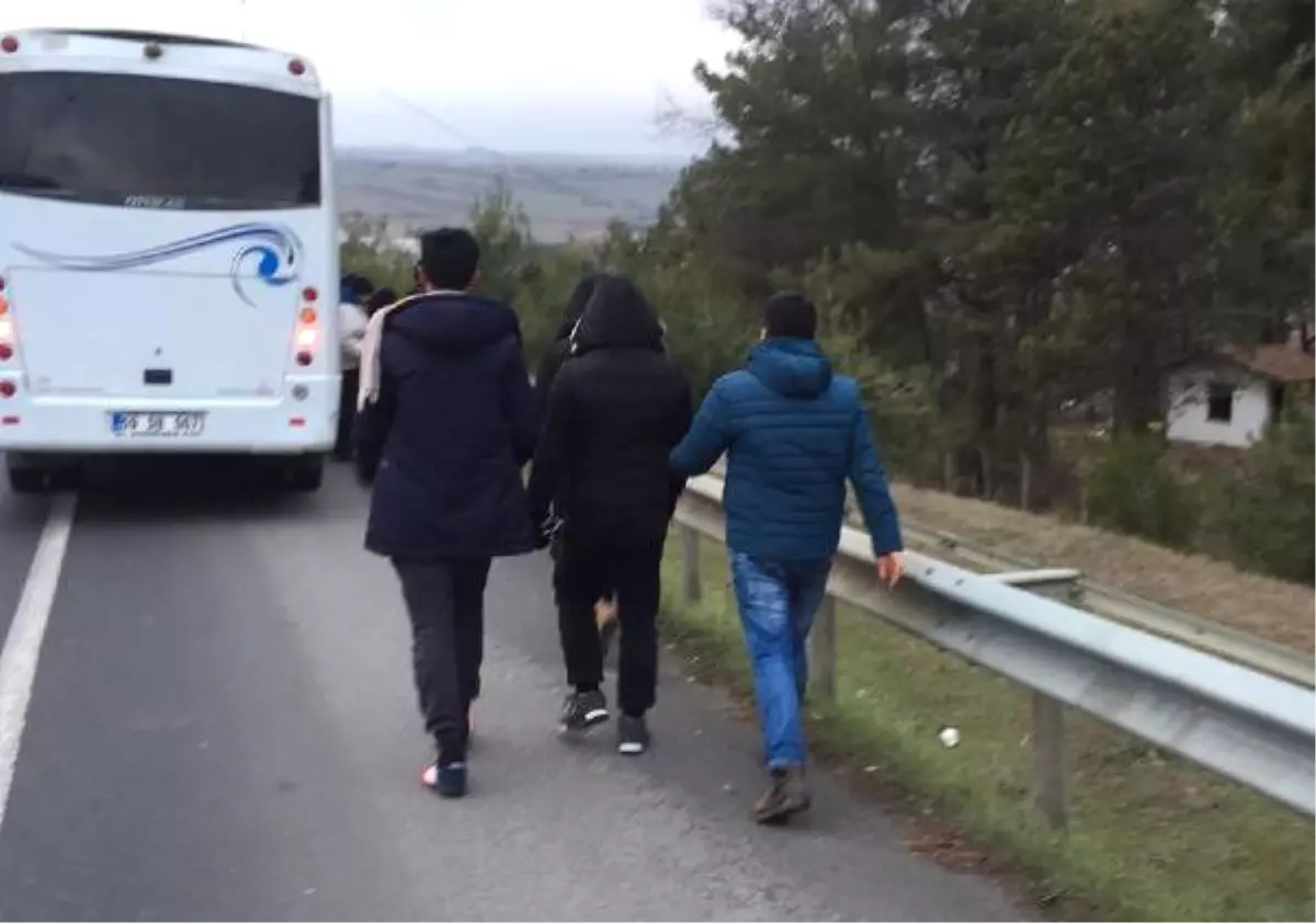 Polisi Görünce Suriyeli Kaçakları Bırakıp Kaçtı