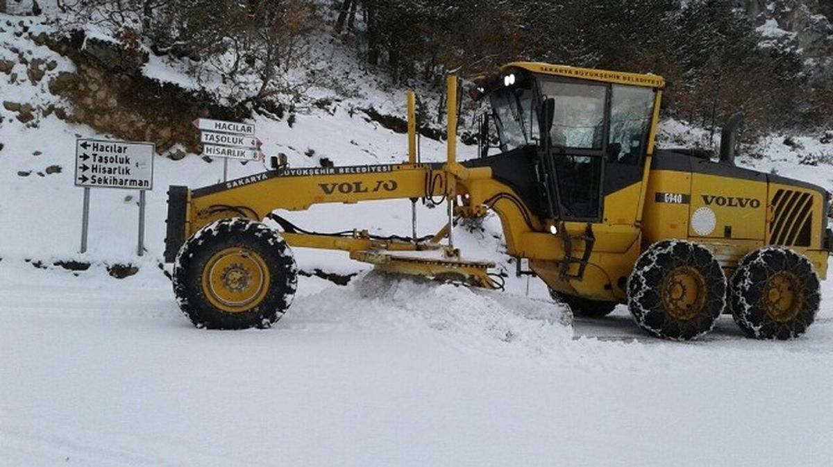 Sakarya\'da 31 Grup Yolu Ulaşıma Açıldı