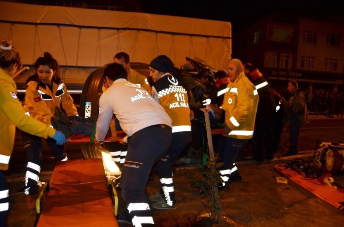 Samsun\'da Trafik Kazaları: 6 Yaralı