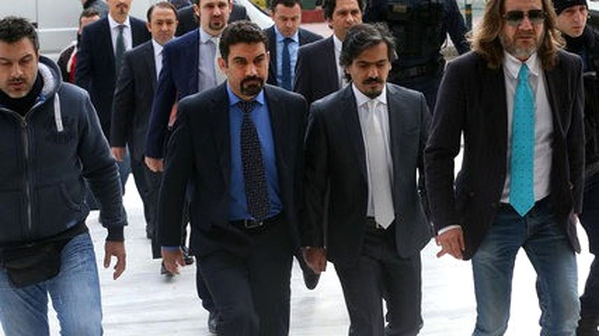 Yunanistan Darbeci Askerleri İade Etmeyecek