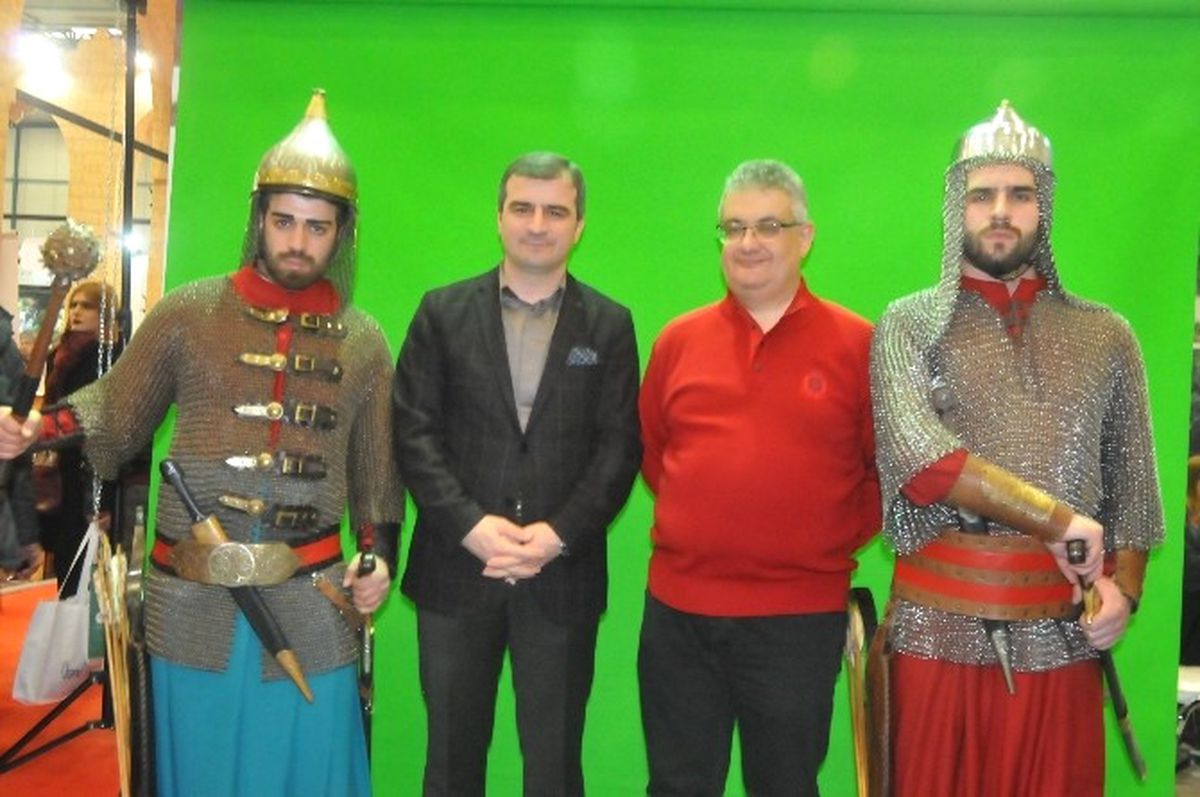 Aksaray Valisi Pekmez Akçakoca Standını Ziyaret Etti