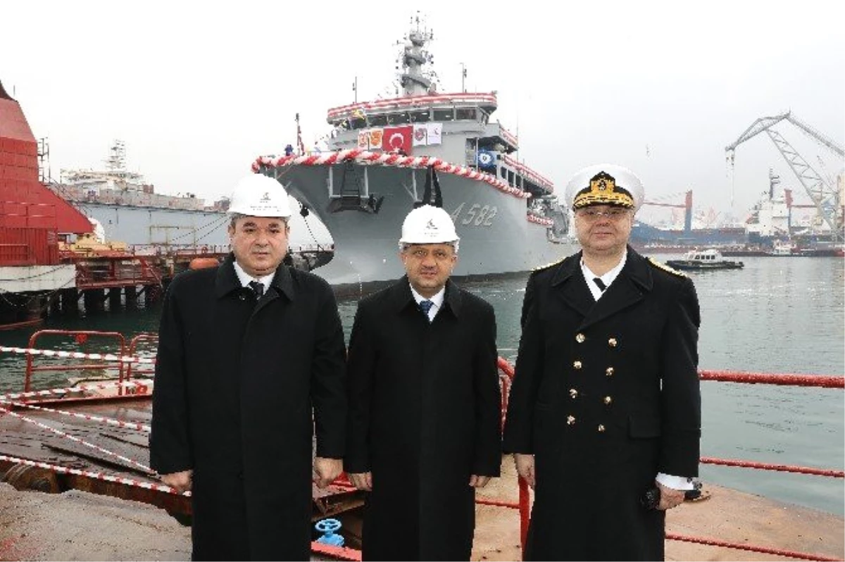 Bakan Işık, Denizaltı Kurtarma Gemisi Tcg Alemdar\'ın Teslim Törenine Katıldı