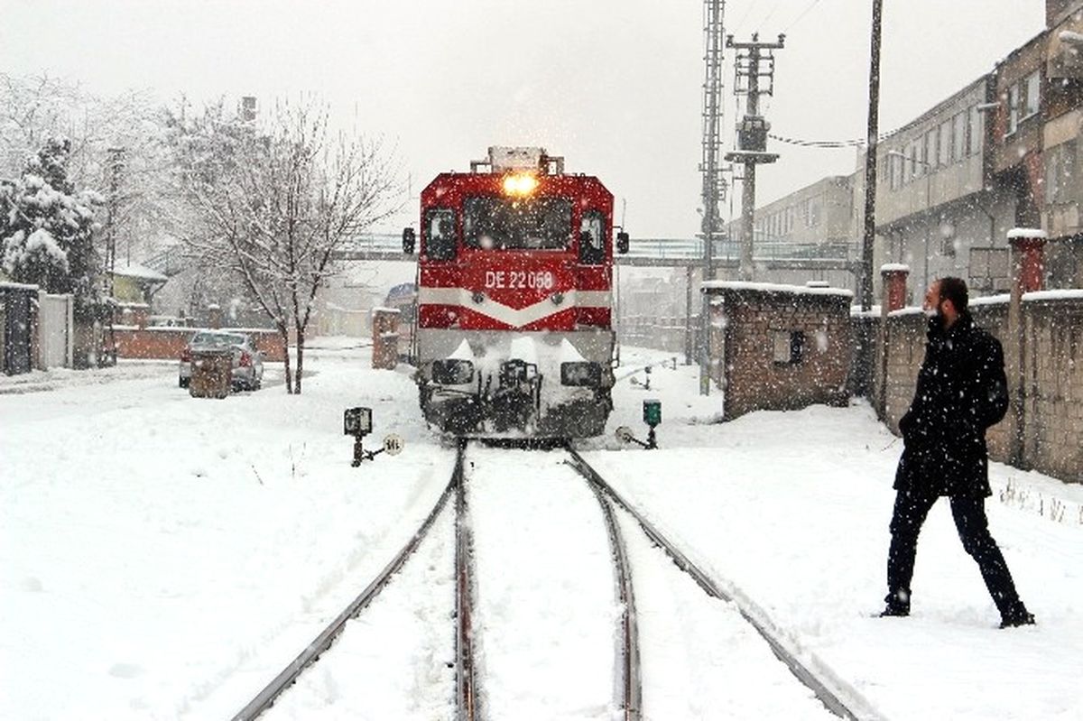 Batman\'da 565 Köy ve Mezra Yolu Ulaşıma Kapandı