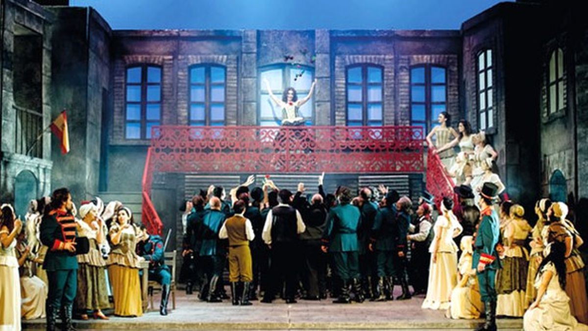 Carmen" Operası Sanatseverlerle Buluştu