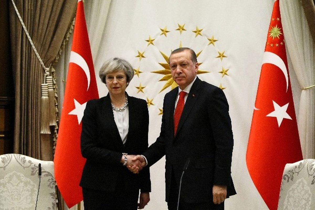Cumhurbaşkanı Erdoğan, İngiltere Başbakanı May\'i Kabul Etti