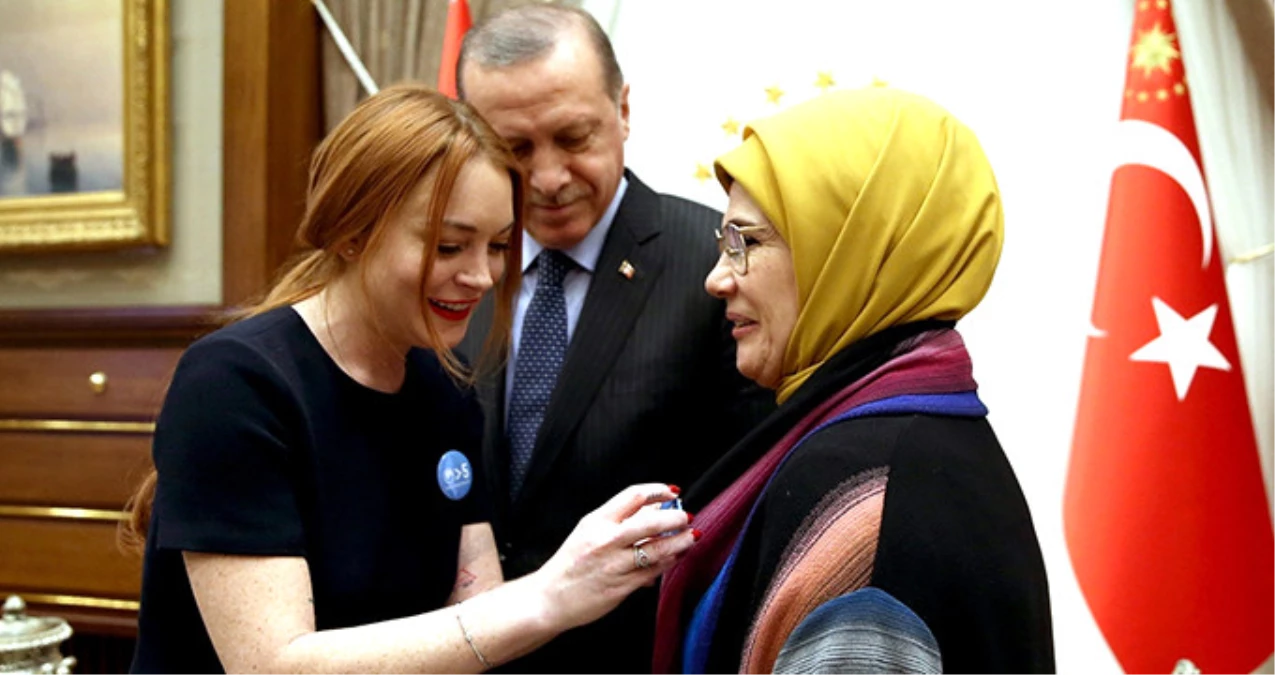 Dha Ankara - Cumhurbaşkanı Erdoğan, ABD\'li Ünlü Oyuncu Lindsay Lohan\'ı Kabul Etti