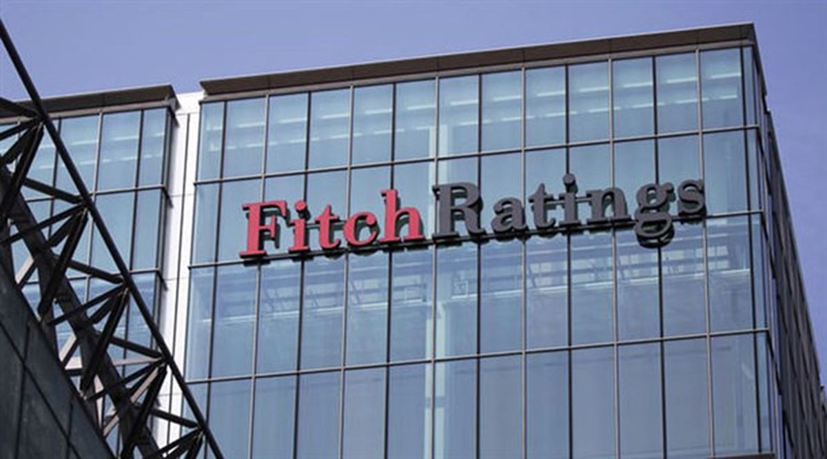 Fitch, Türkiye\'nin Kredi Notunu Düşürdü