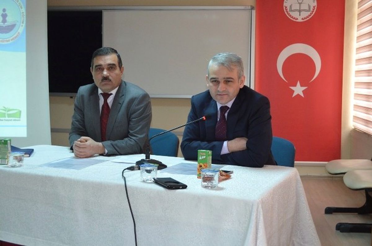 Kula\'da "Hayat Boyu Öğrenme" Toplantısı
