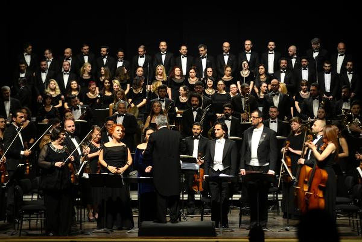 Mdob\'dan Yunus Emre Oratoryosu