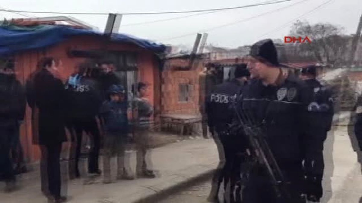 Tekirdağ Uyuşturucuları Sobada Yakmaya Çalıştılar
