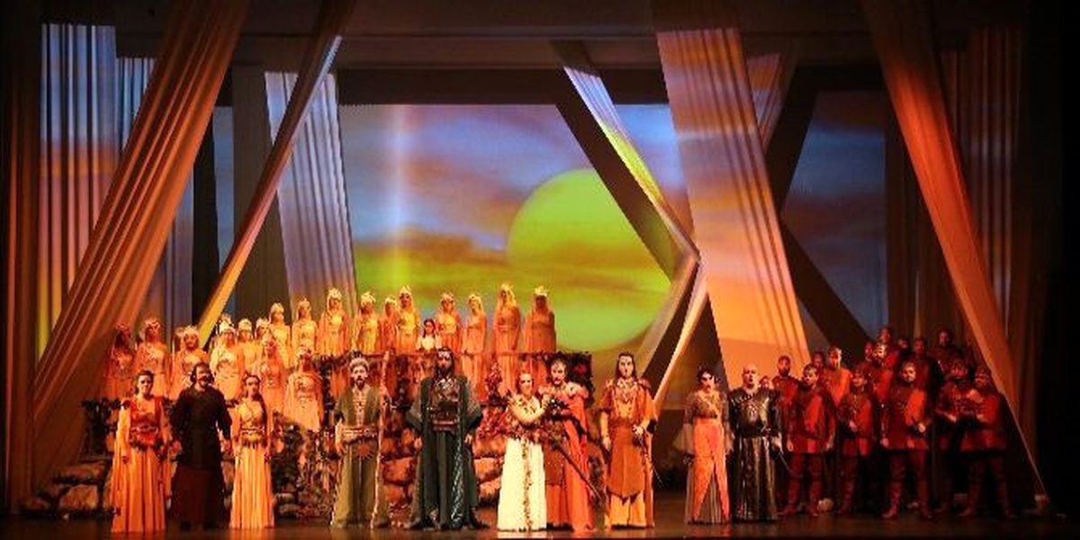Yolanta" Operasının Prömiyeri Yapıldı