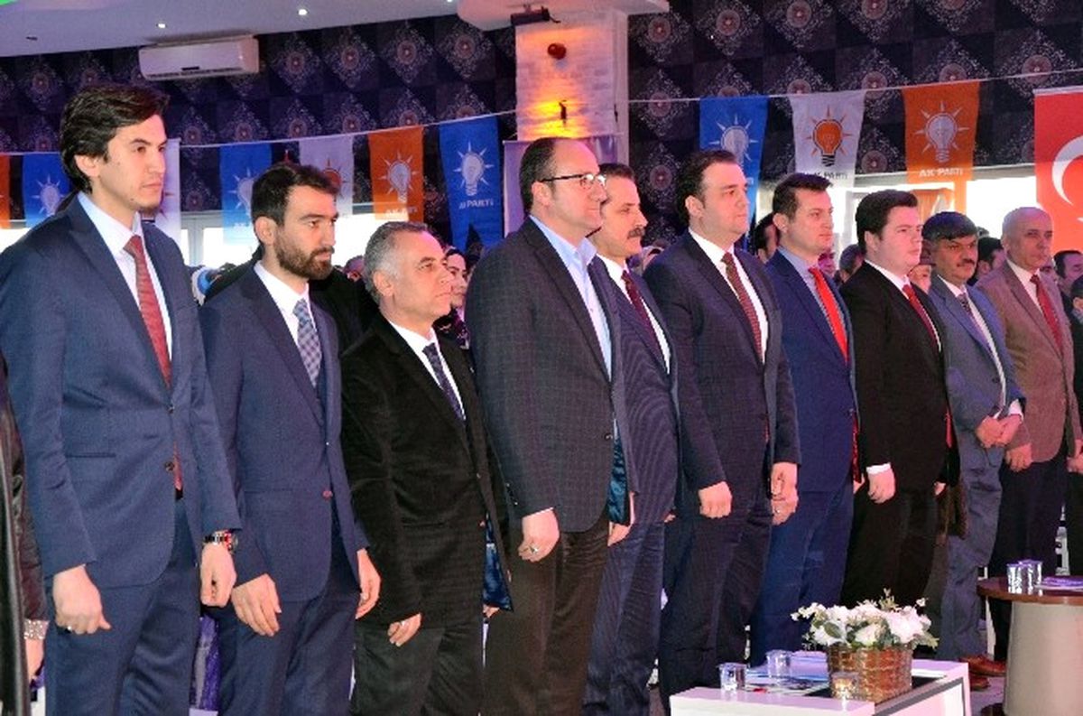 Bakan Çelik, Eskişehir\'den CHP\'ye Yüklendi