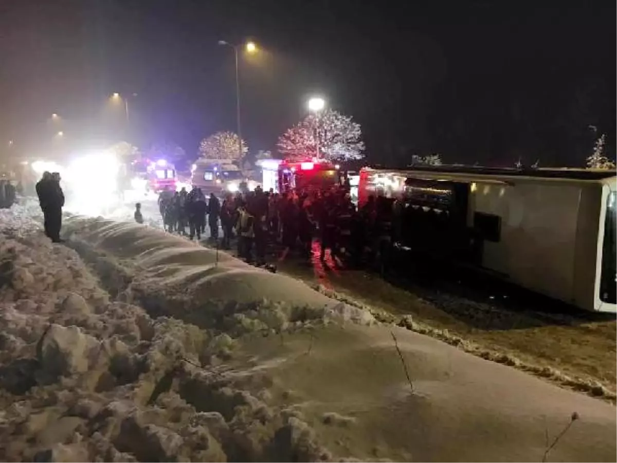 Bartın\'da Yolcu Otobüsü Devrildi: 2 Ölü, 6 Yaralı