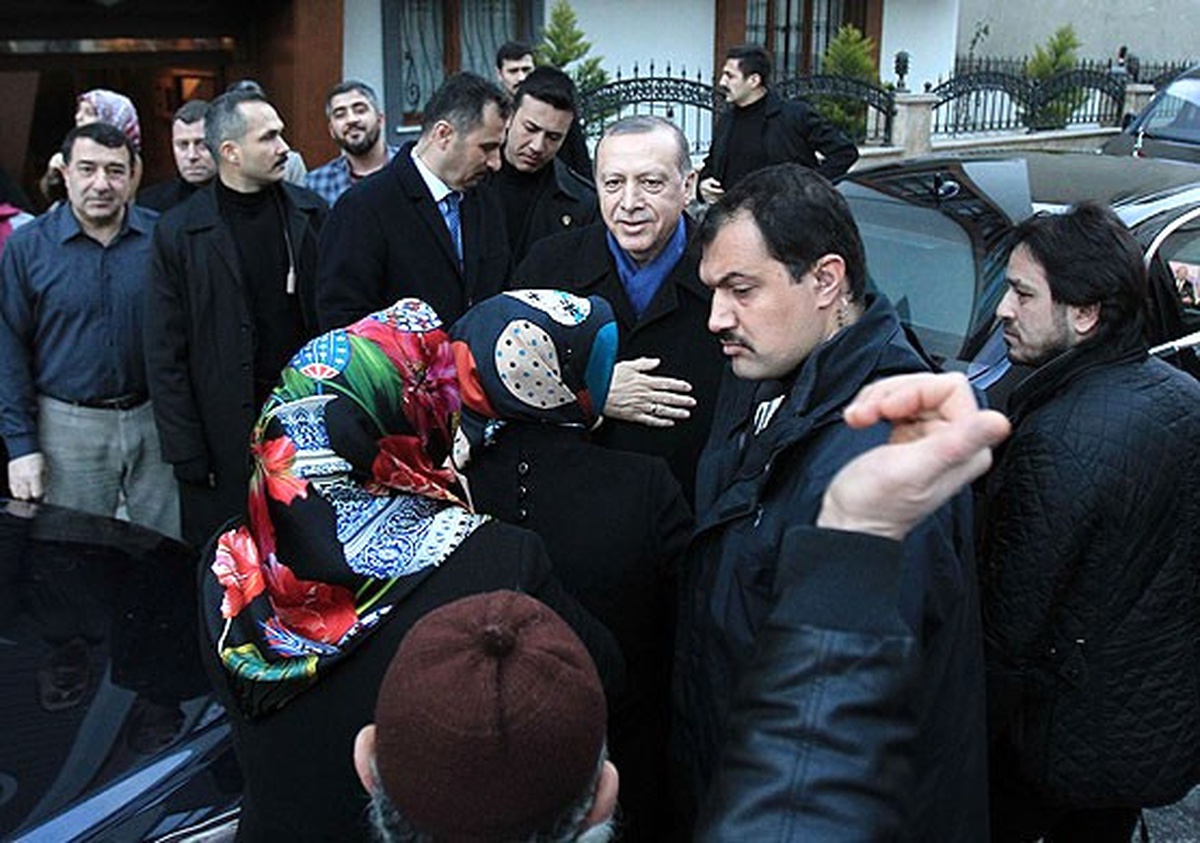 Cumhurbaşkanı Erdoğan\'dan 15 Temmuz Gazisinin Evine Ziyaret