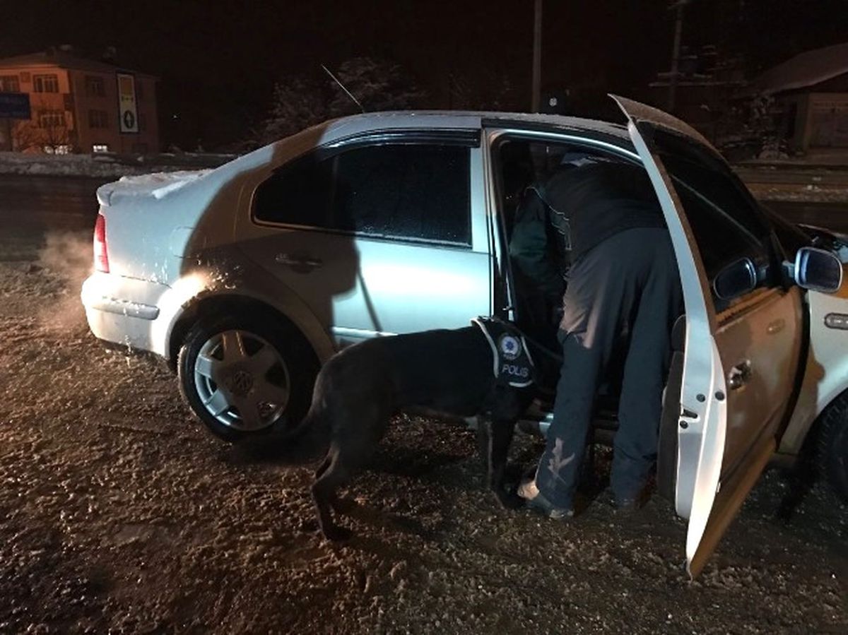 Düzce\'de Aranan Şahıslar Huzur Operasyonunda Yakalandı