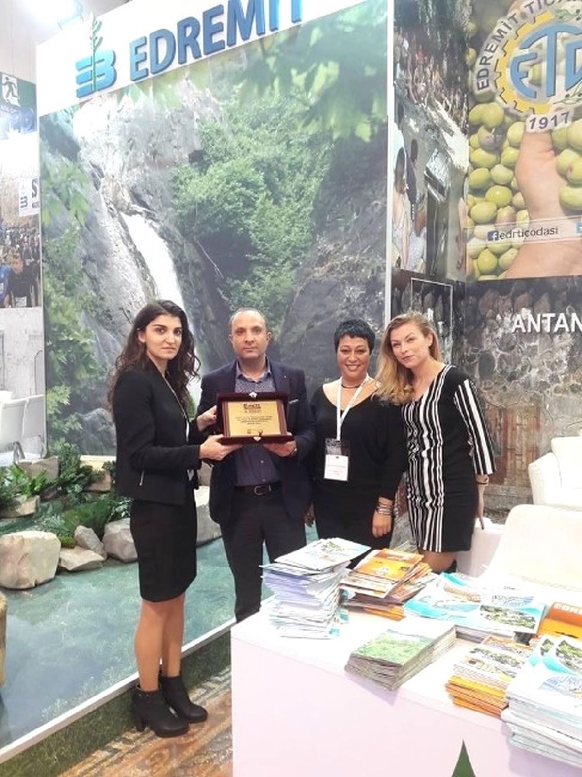 Edremit Emıtt\'te Destinasyonlar Dalında "En İyi Tanıtım Ödülü" Aldı