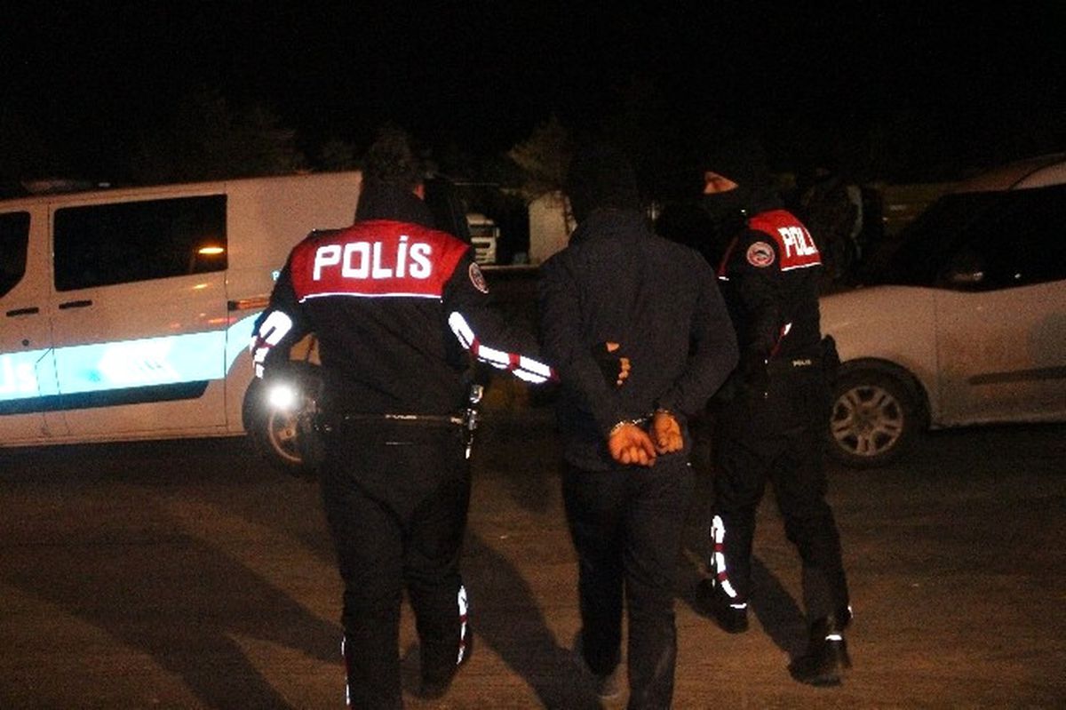 Elazığ\'daki "Huzur-Güven" Operasyonuna 500 Polis Katıldı