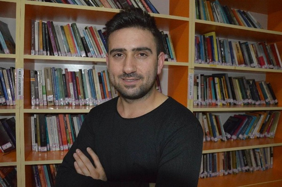 Gönlünü \'Kütüphaneye\' Kaptırdı